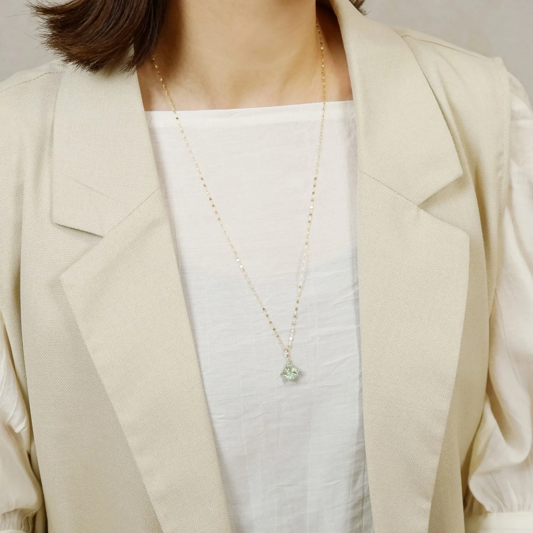 10K Green Quartz Necklace Charm (Yellow Gold)