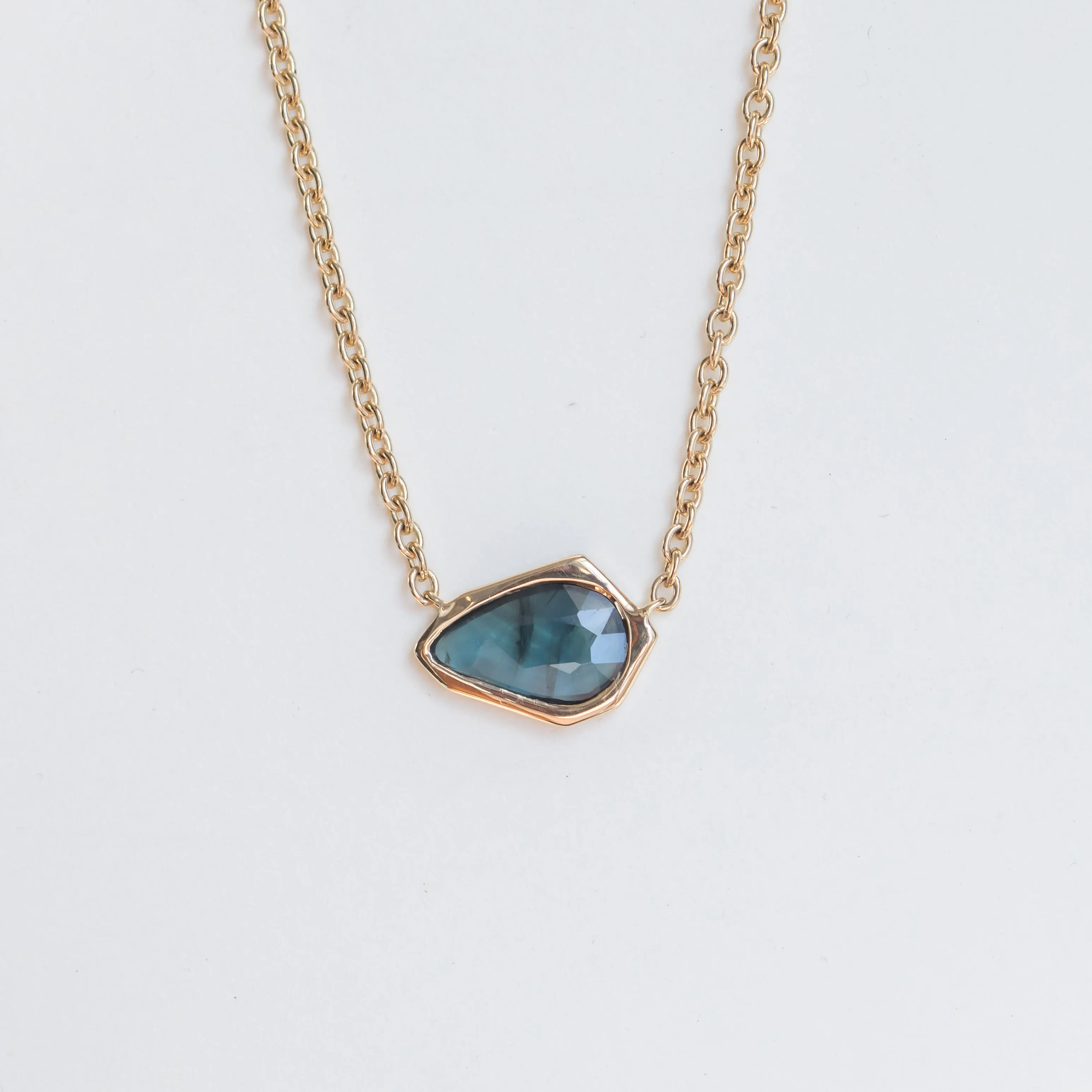 1.60ct Sapphire Bezel Set Necklace In 14k Yellow Gold