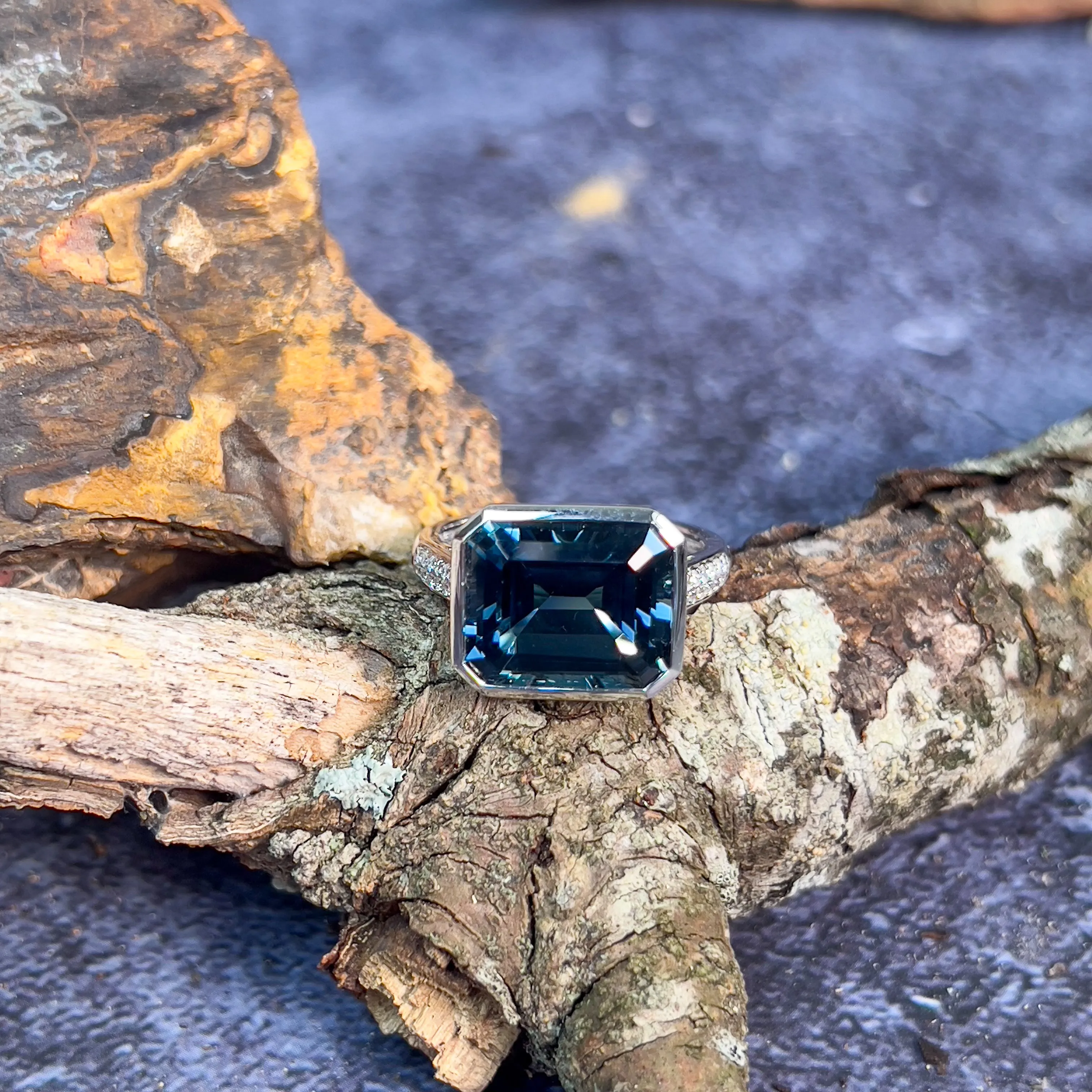 18kt White Gold London Blue Topaz 7.4ct and Diamond ring horizontal set