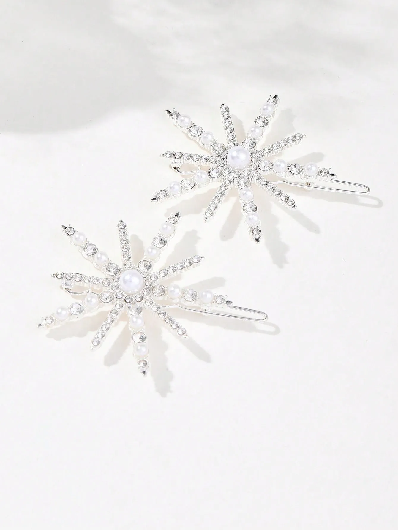2pcs Rhinestone & Faux Pearl Decor Gold-tone Hair Clip for Women Barrette