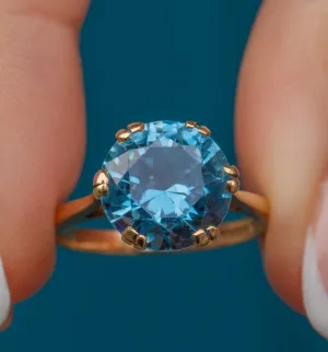 9ct Gold Blue Topaz Solitaire Ring, 5.29ct