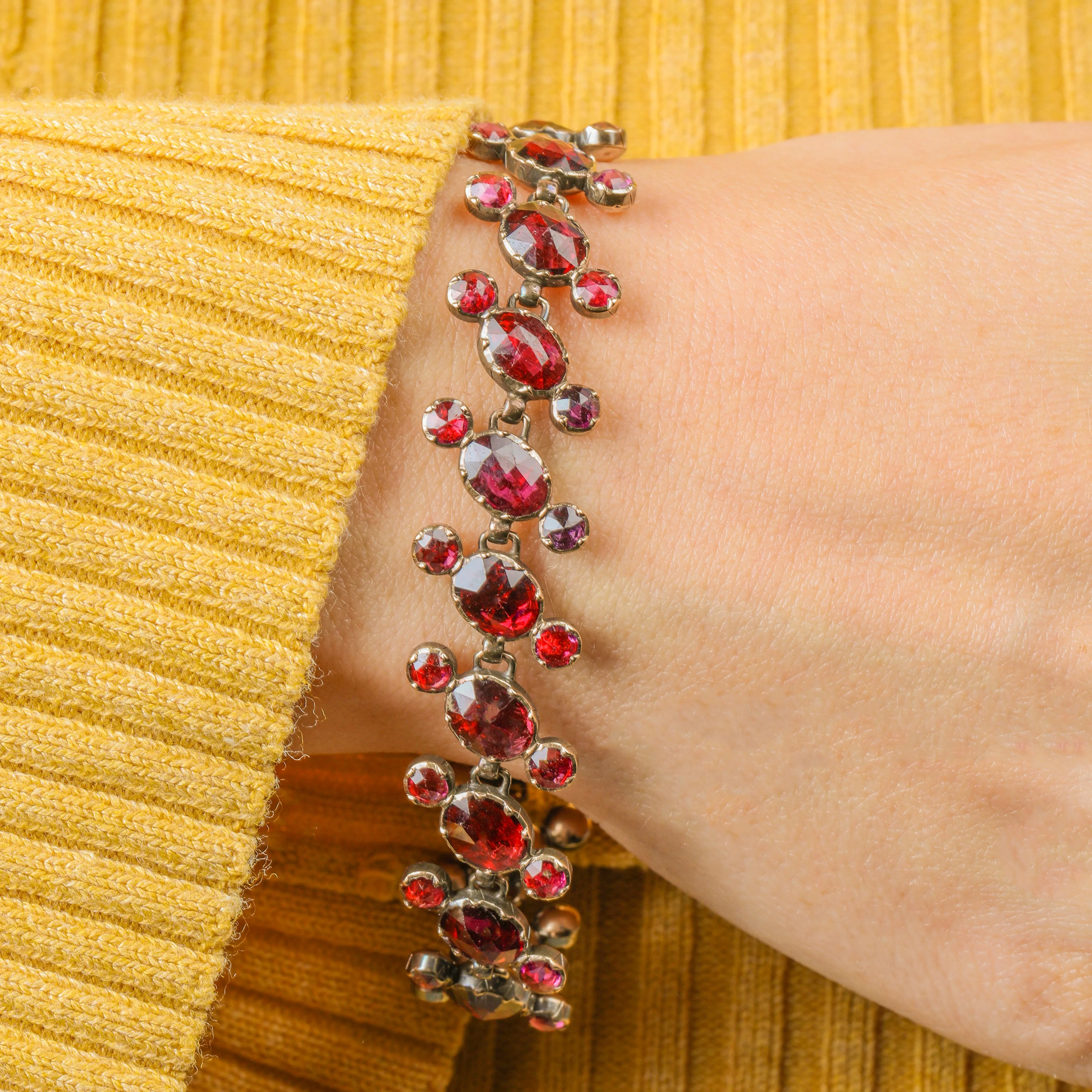 Antique 18ct Gold French Perpignan Garnet Bracelet