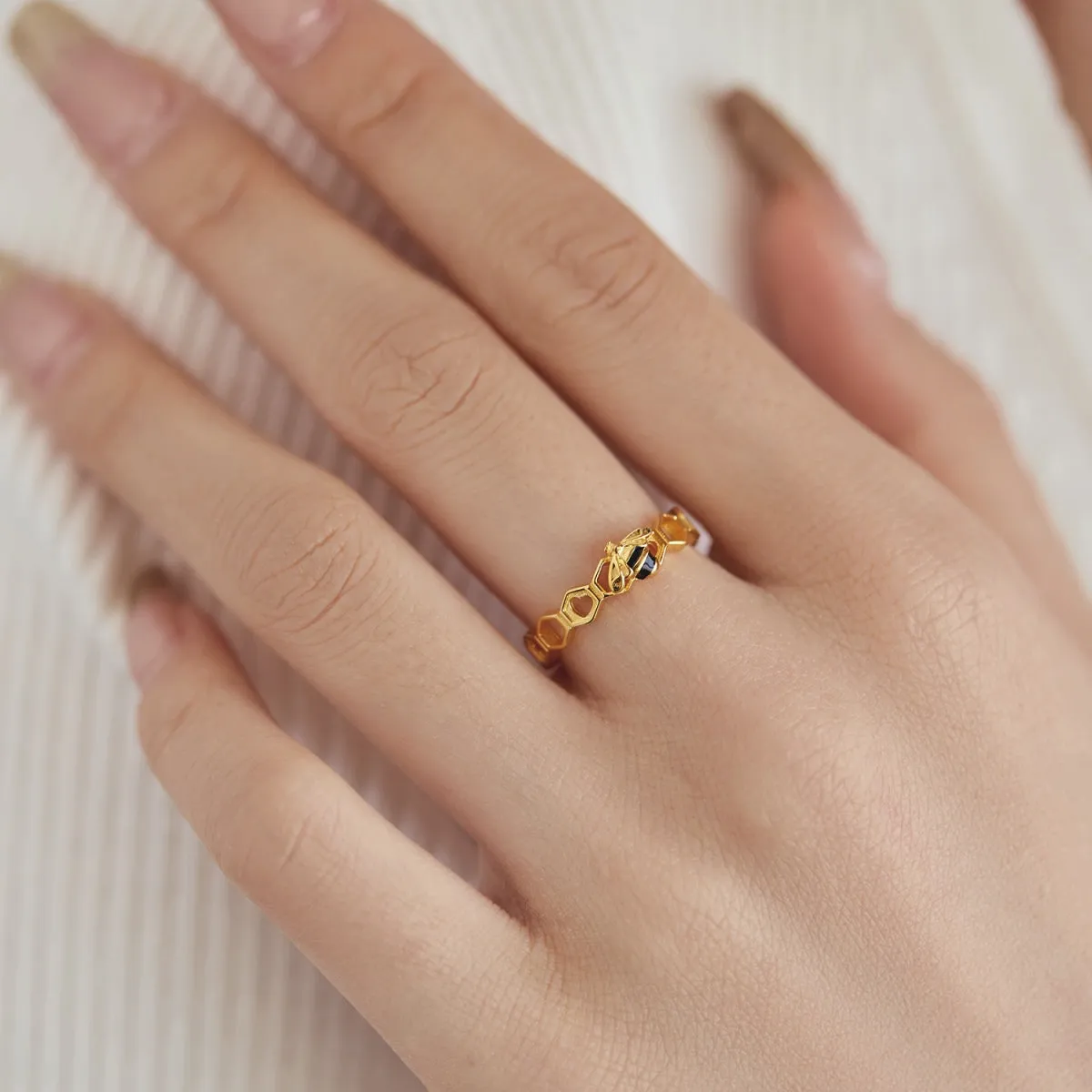 Hollow Honeycomb Bumblebee Ring