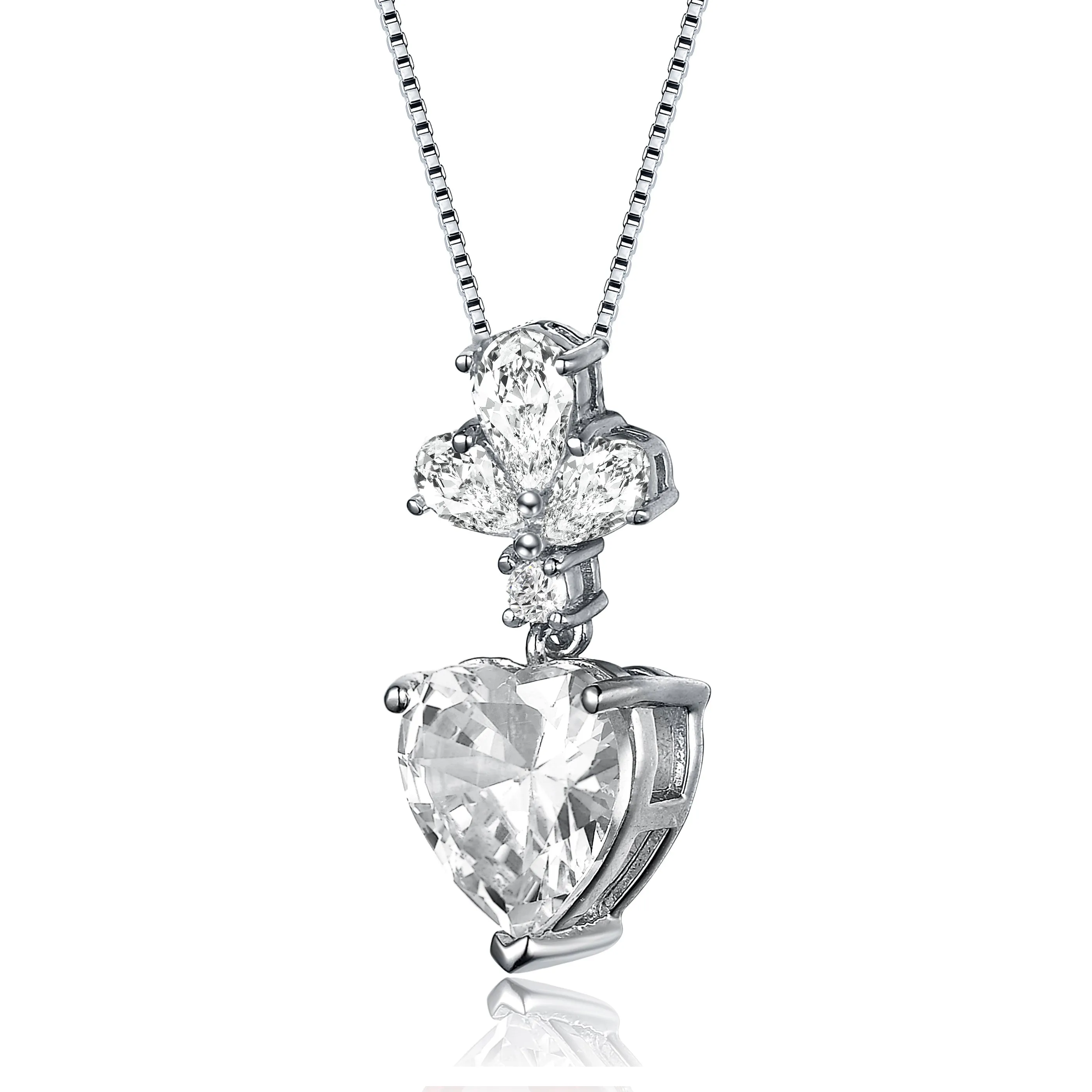 La Roche Dainty Blue Solitaire Heart Pendant Necklace