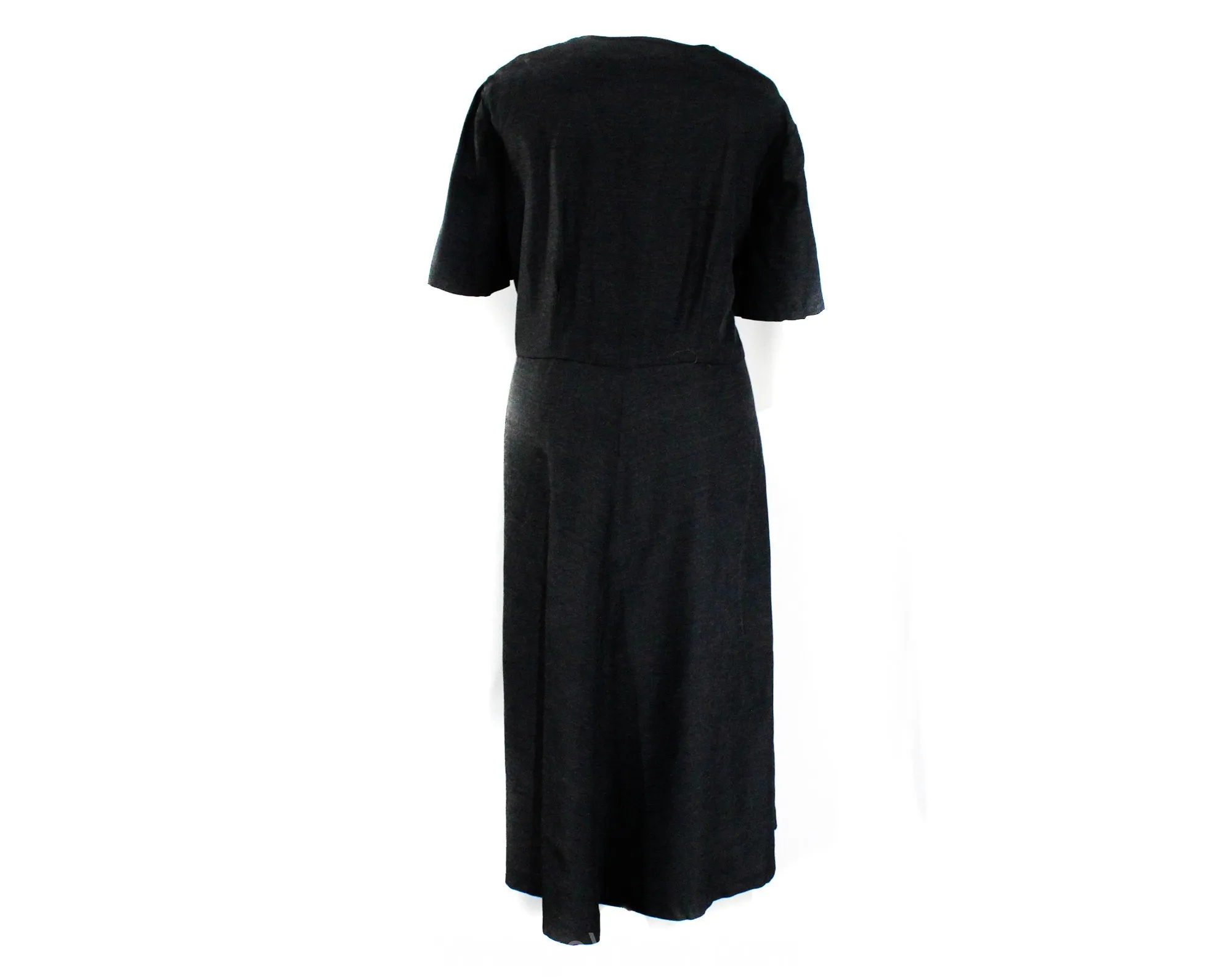 Plus Size 26 1950s Dress - Charming XXXL Gray Early 50s Classic Fit & Flare Frock - Starburst Metal Rhinestones - NWT Deadstock - Waist 47