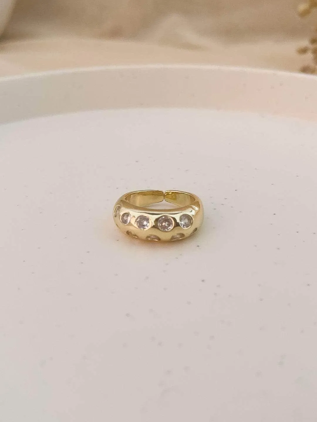 Polka Dot Round Ring