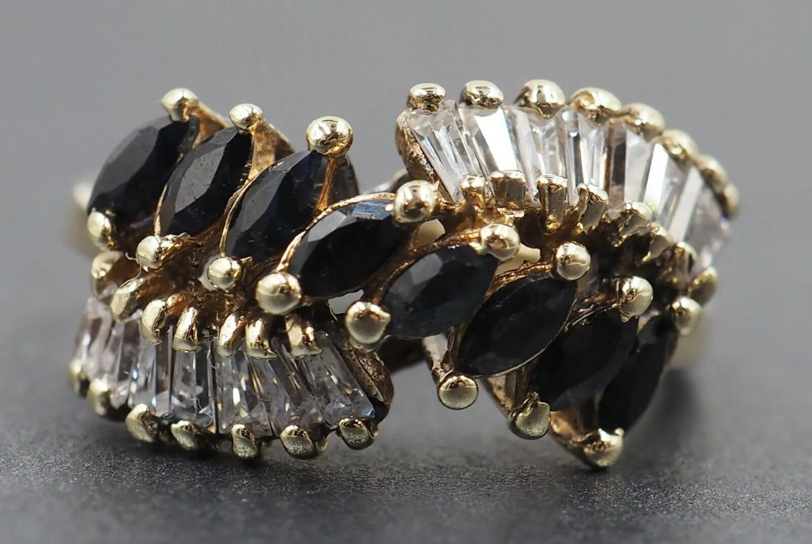 Sapphire & Cubic Zirconia 9ct Yellow Gold Ring