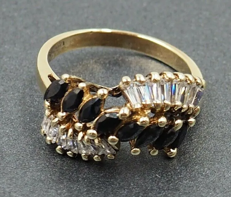 Sapphire & Cubic Zirconia 9ct Yellow Gold Ring