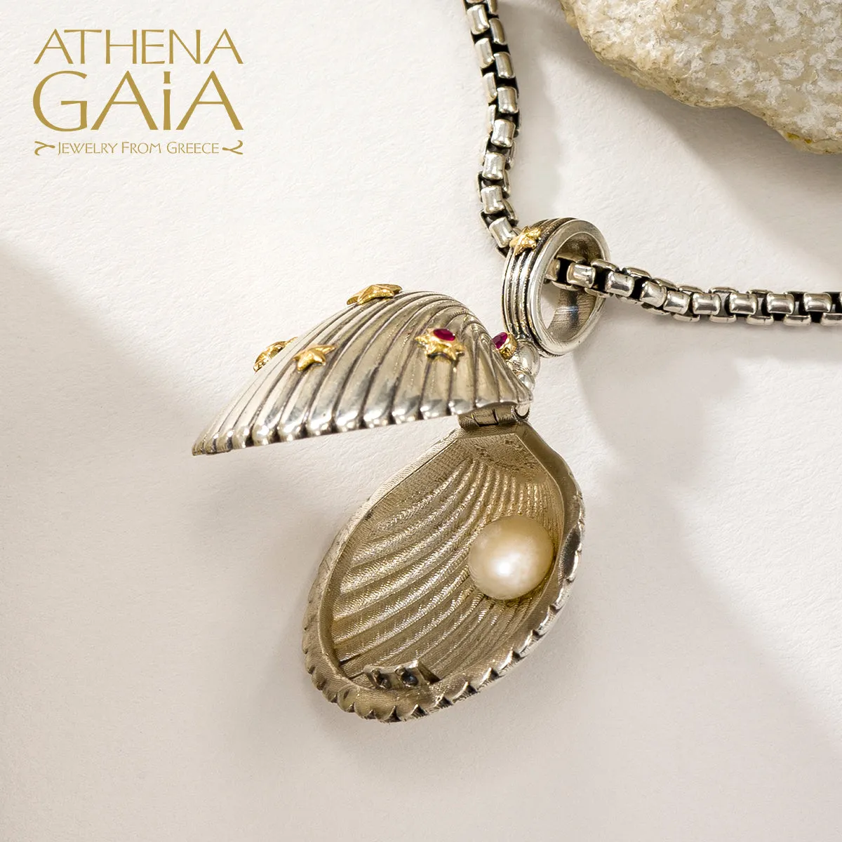 Thalassa Seashell Locket