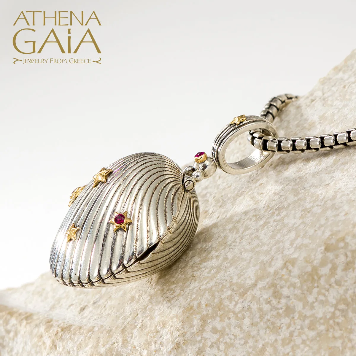 Thalassa Seashell Locket