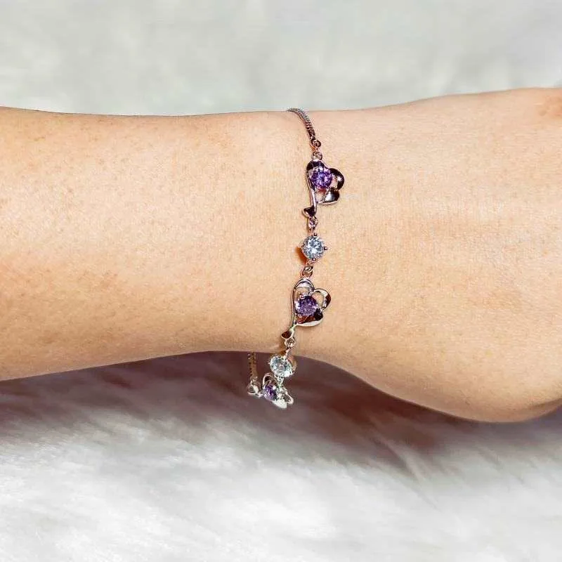 Trendy Heart Bracelet with Zircons