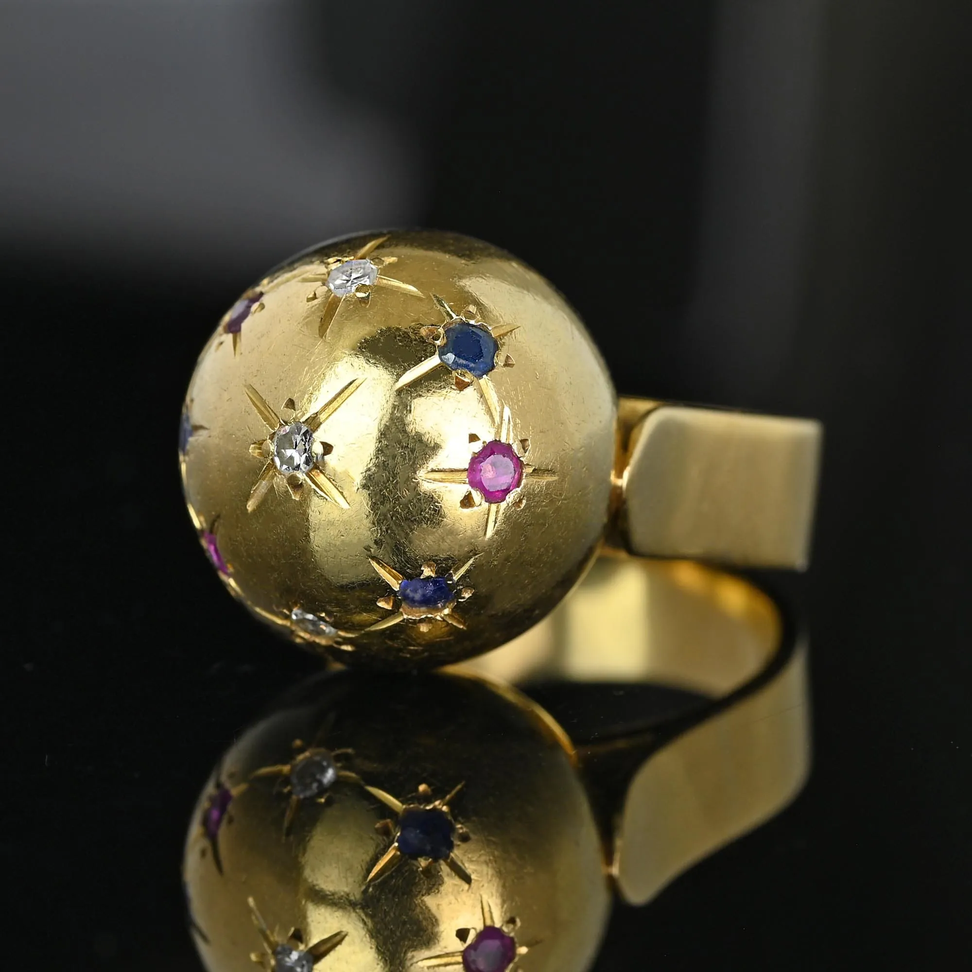 Vintage 18K Gold Star Ruby Sapphire Diamond Dome Ring