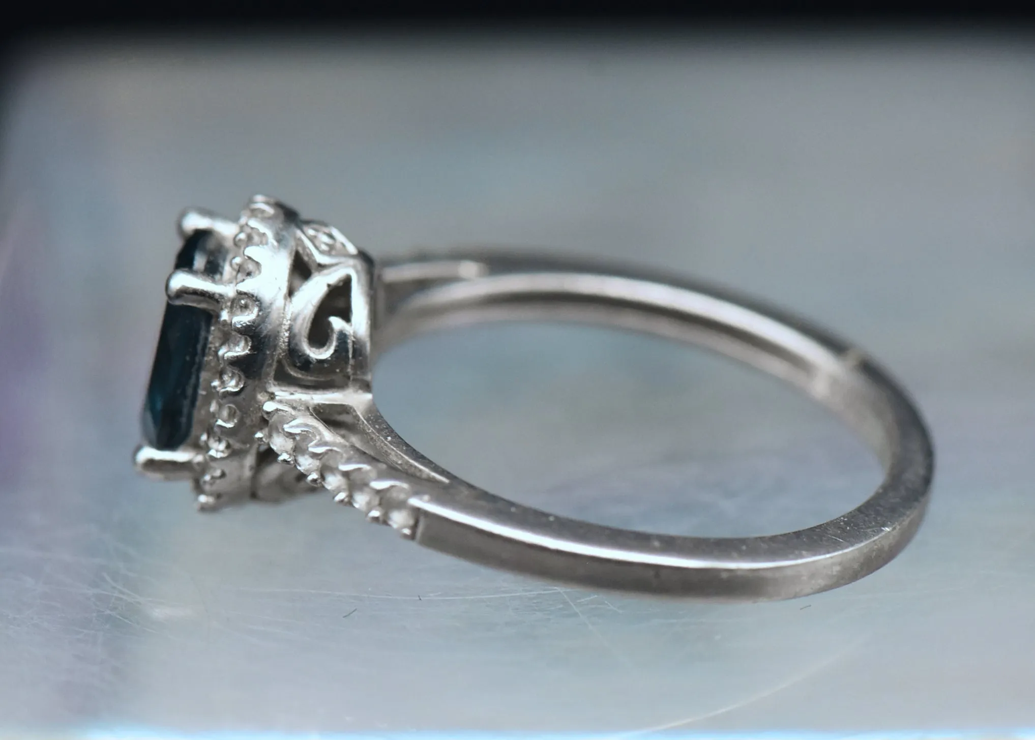 Vintage Blue Topaz Sterling Silver Halo Ring - Size 7