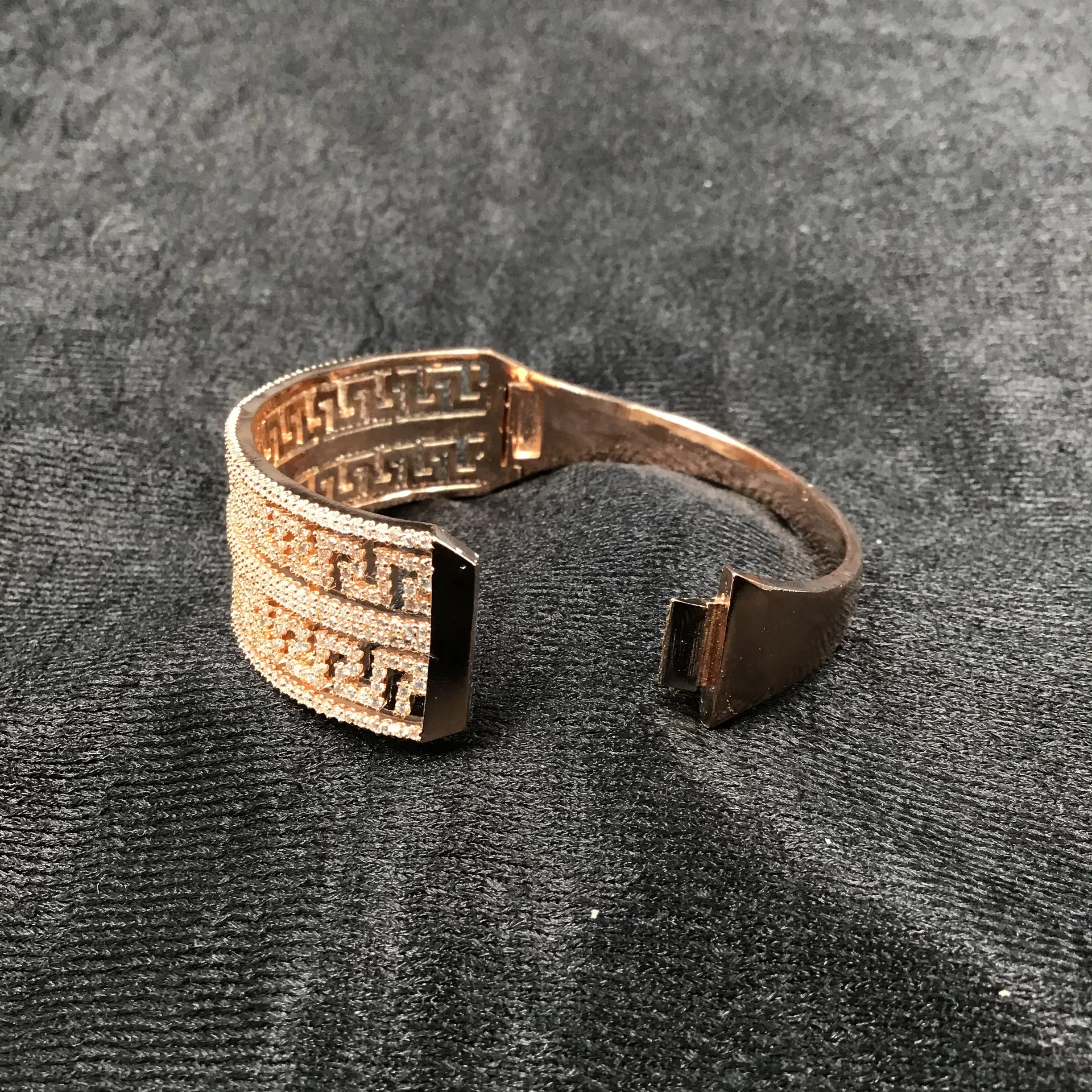 Zircon/AD Bracelet 6141-08
